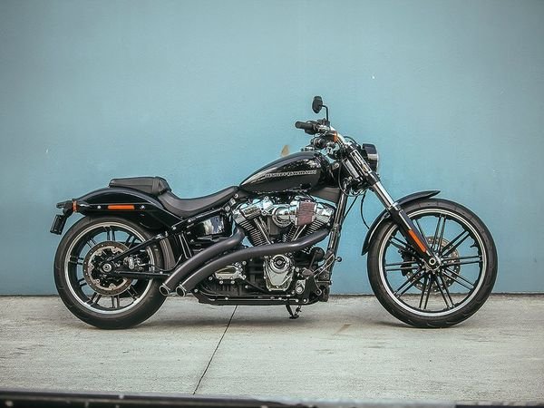 Radical Radius Exhaust