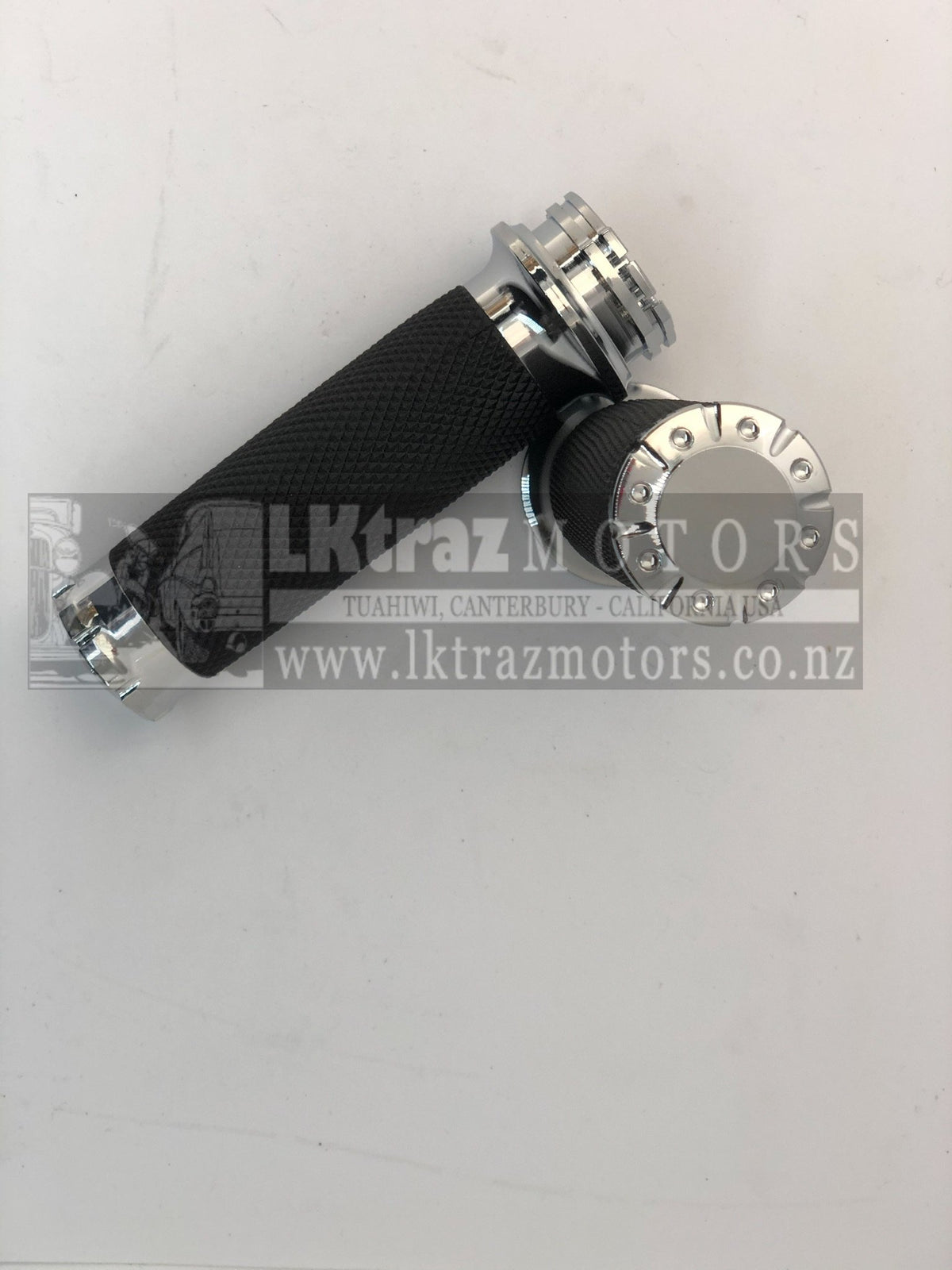 Grips - "Sheen"  (FLY BY WIRE) Black and Silver 25mm