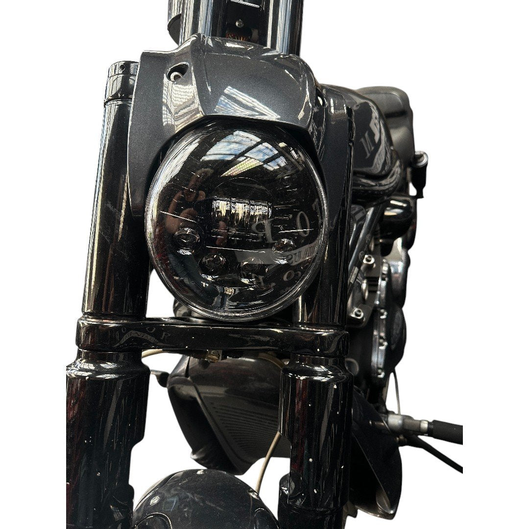 Daymaker headlight - fits Vrods and Muscles