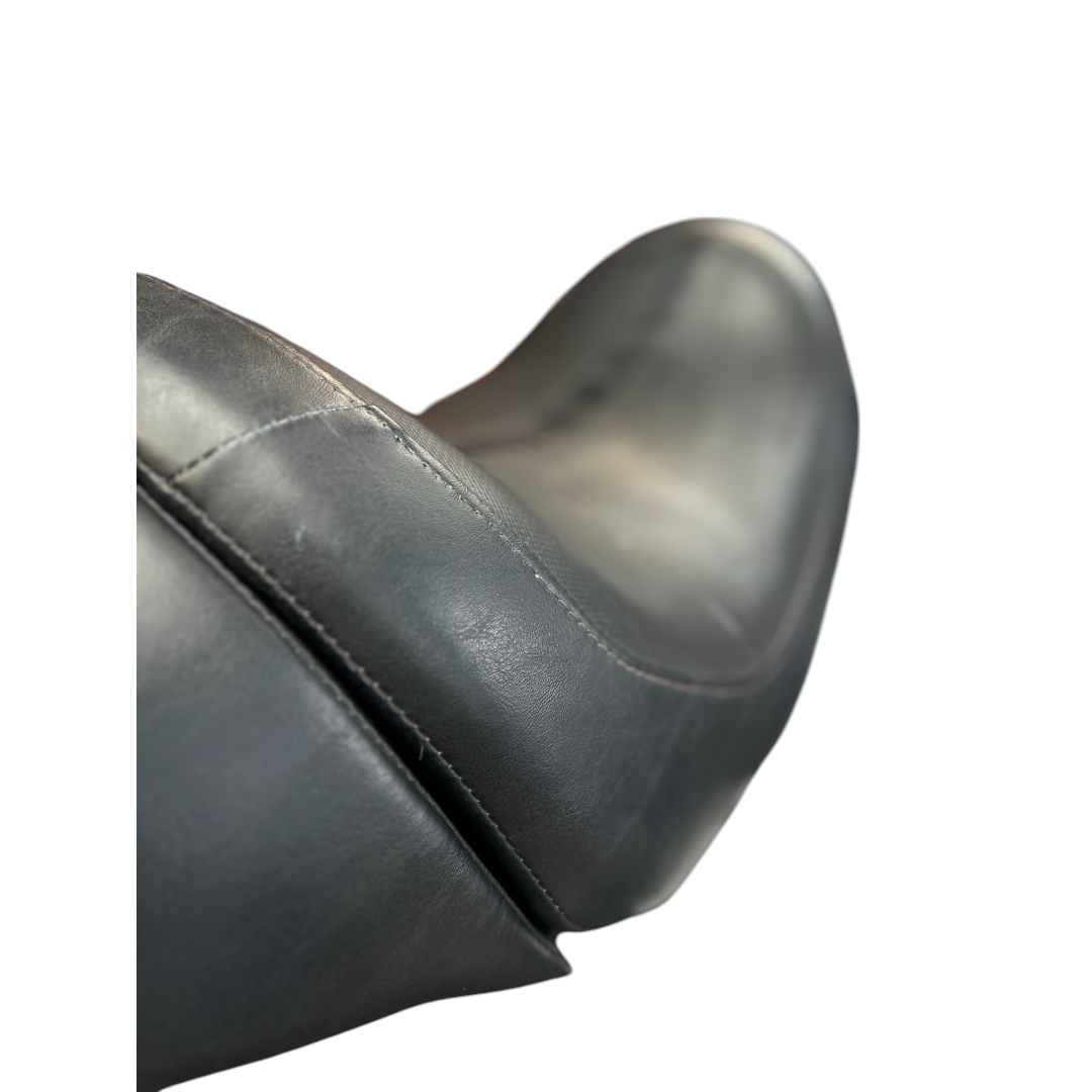 Used V Rod Seat - Driver and Pillion