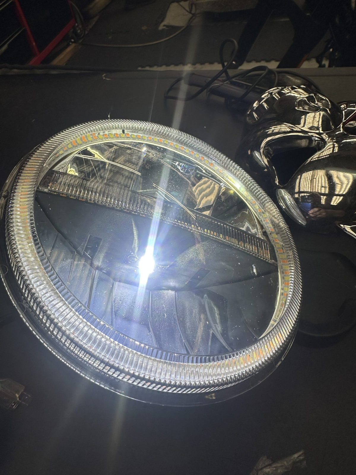 Head Light Bucket Shape LED 7 Inch