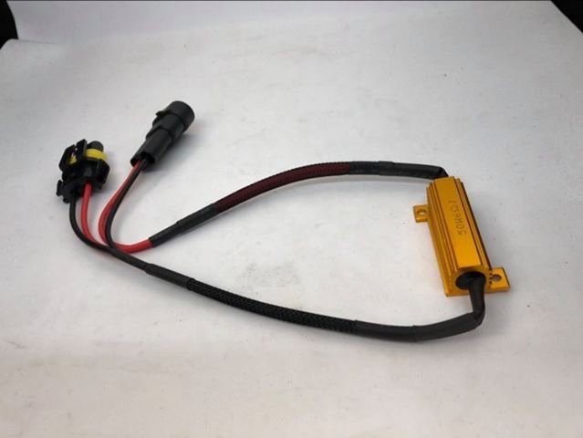 Adaptor - resistor (error cancellor) - pair