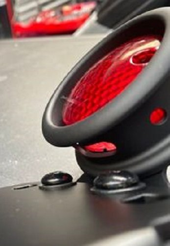 Curved Side Mounted Plate Mount -black